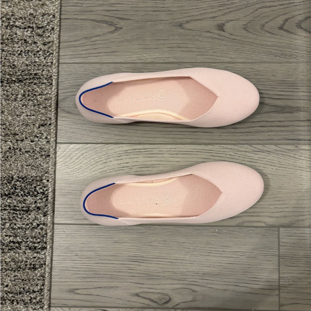 Like new blush Rothy’s!